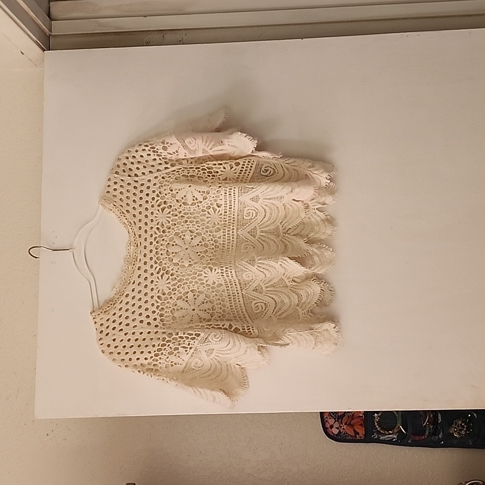 Lace crop top